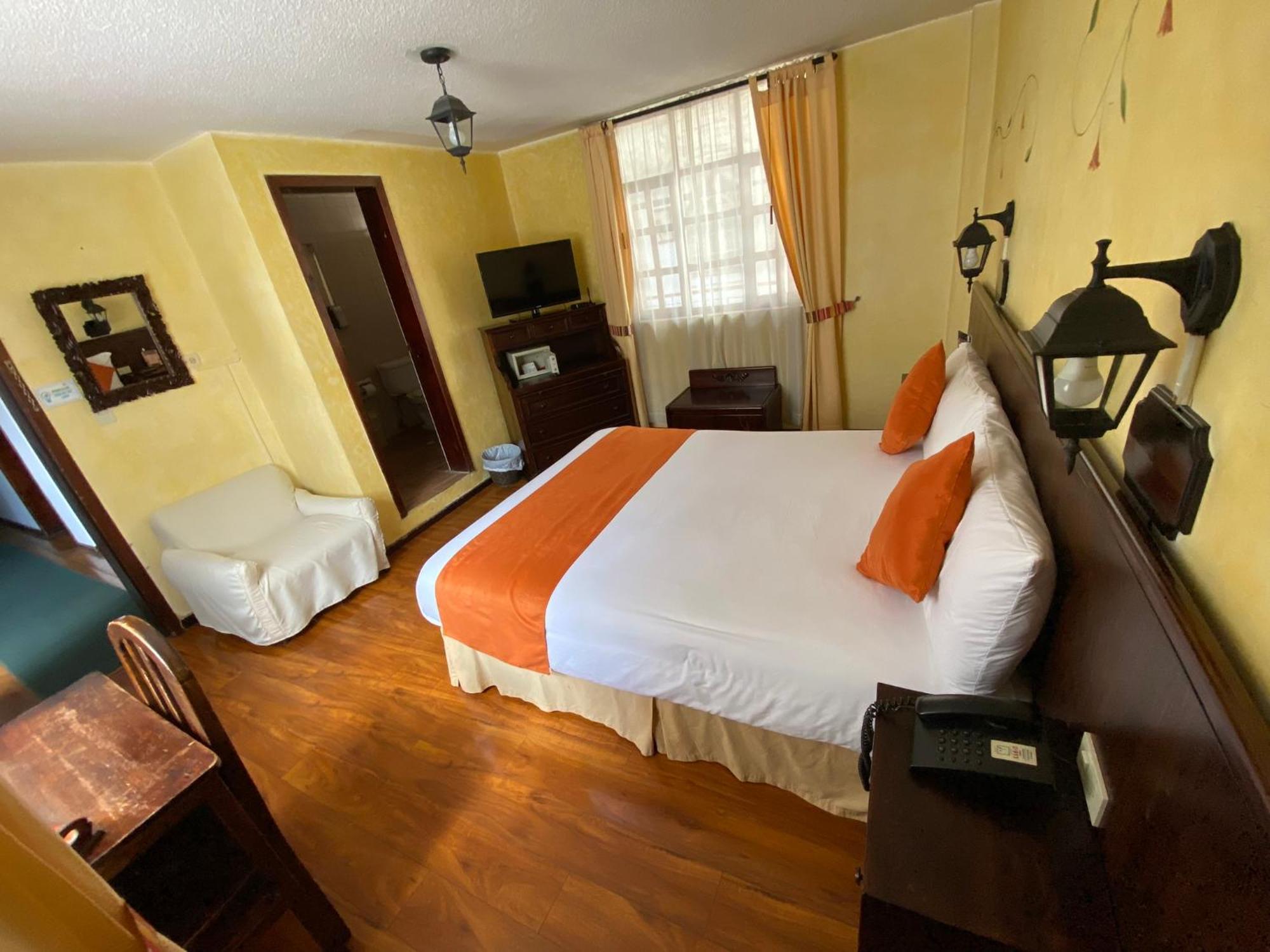 Kituandes Hotel Quito Exterior foto