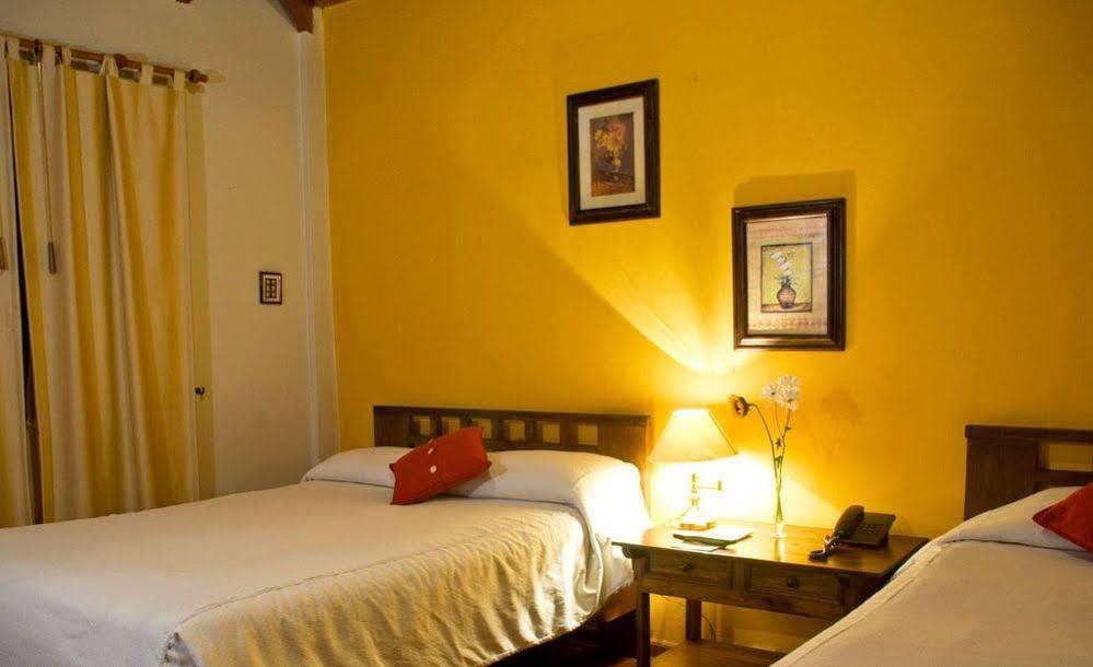 Kituandes Hotel Quito Exterior foto
