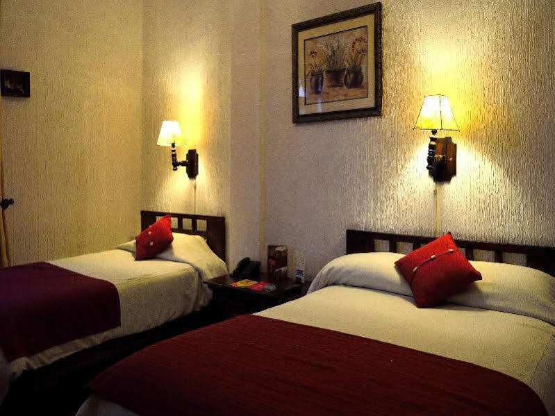 Kituandes Hotel Quito Exterior foto